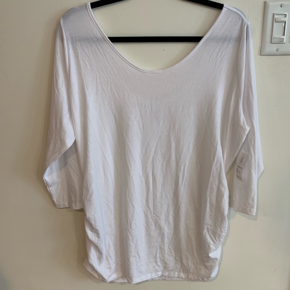 NWT pure white 3/4 sleeve tee runched side